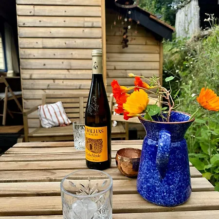 Tiny House Luna - Eco Retreat In The Mountains